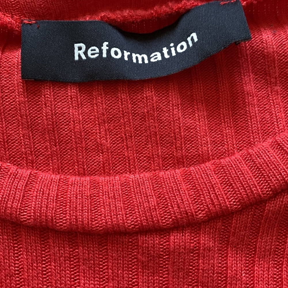 reformation Janine cherry Top size XL - Picture 8 of 8